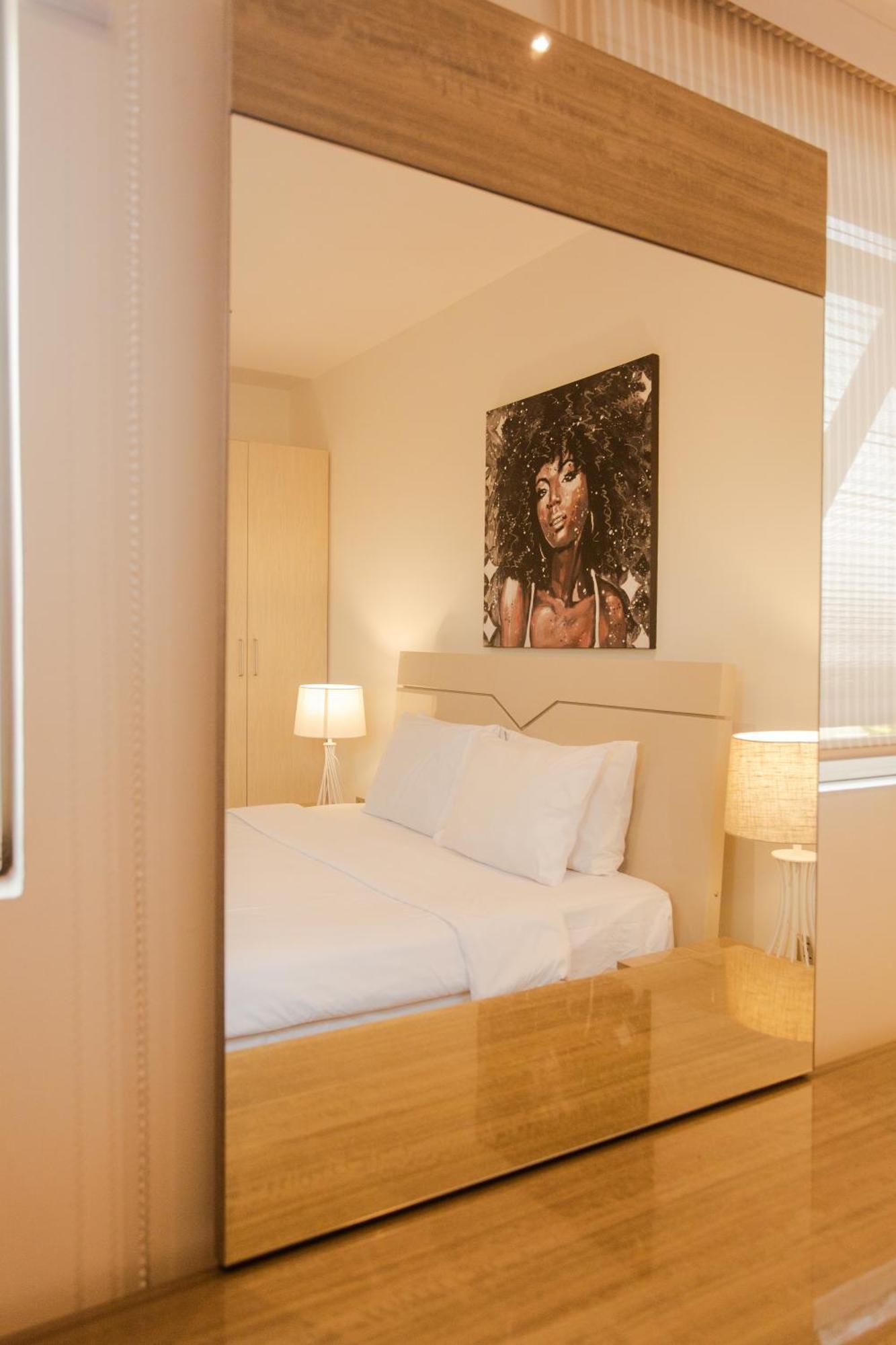 Accra Luxury Apartments @ Pine Court Eksteriør billede